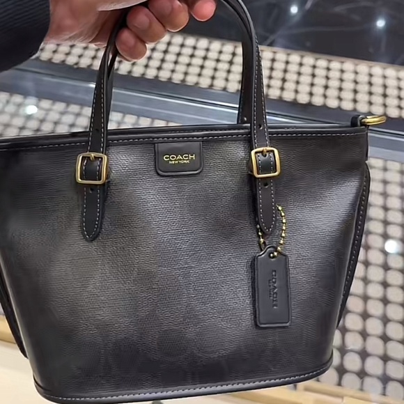 NWT!! Coach Taxi Tote Bag 21 In Signature Canvas - Picture 5 of 12